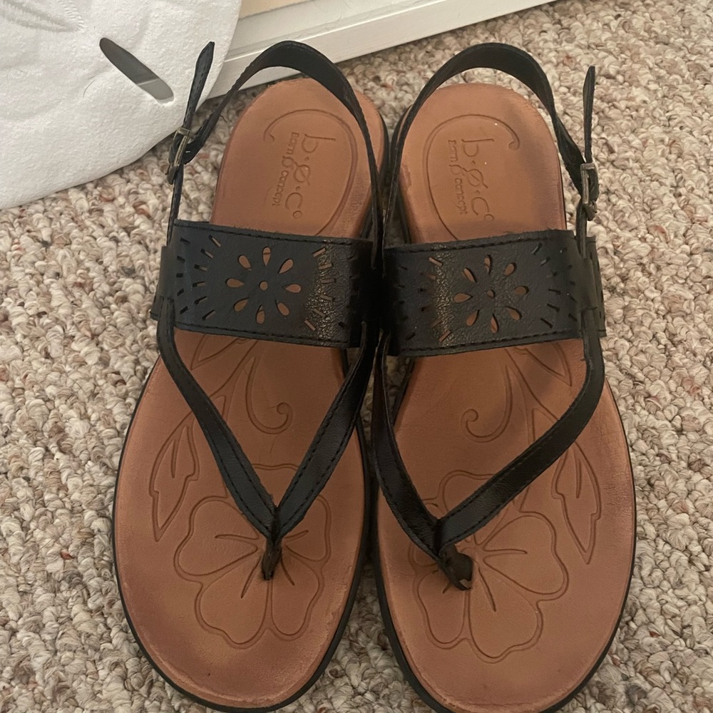 B.O.C black sandals size 8